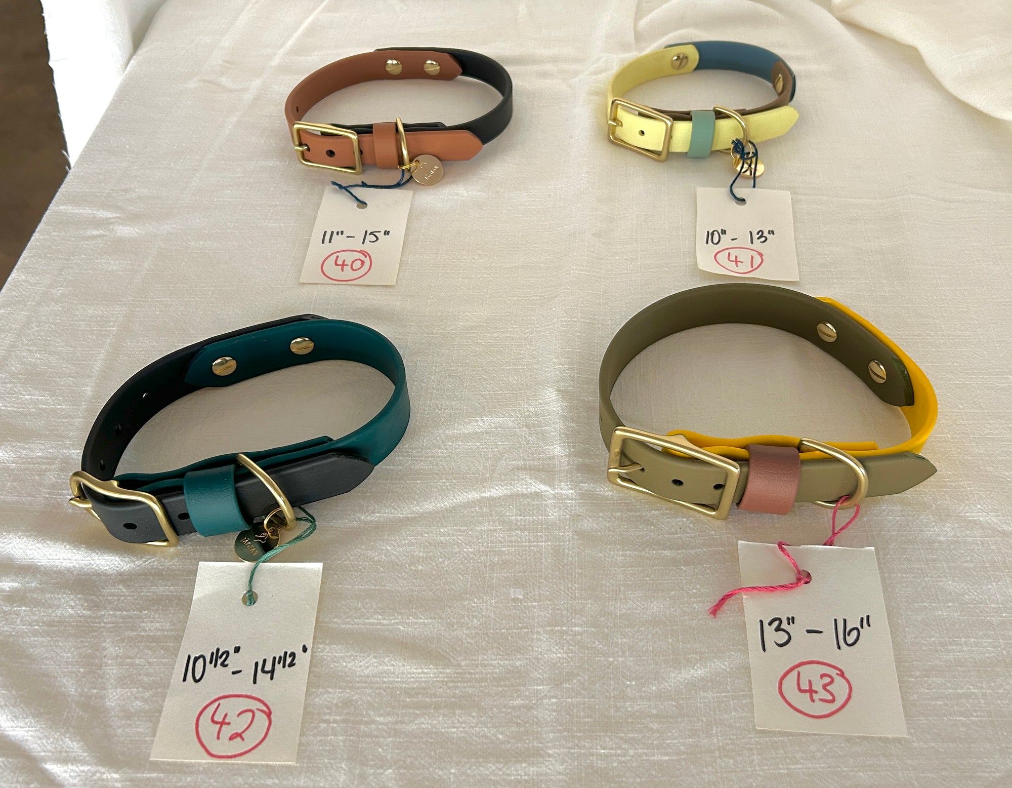 MEDIUM COLLARS TWO-TONE (