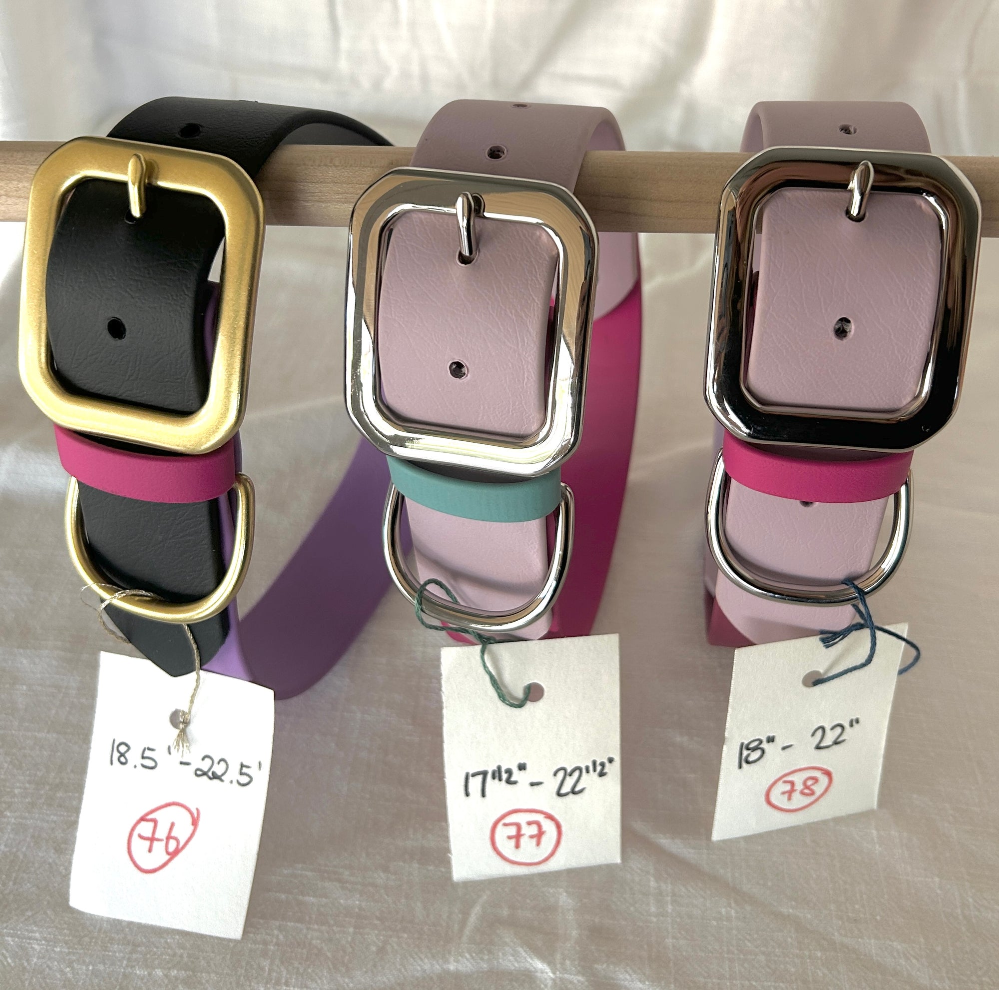 LARGE COLLARS 1.5" WIDE  (